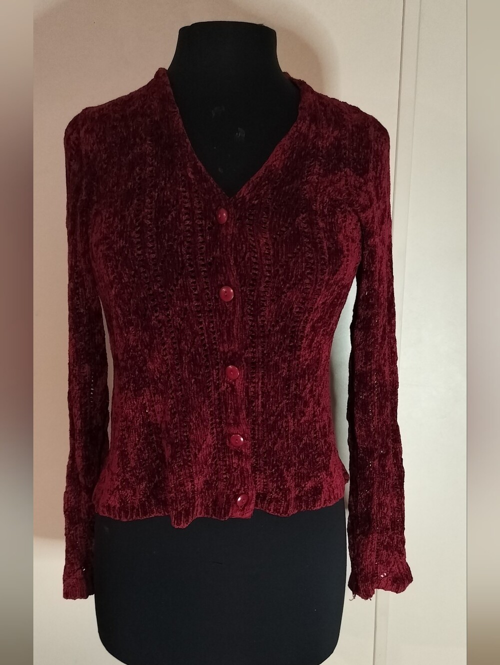 Crushed Velvet Button-Front Cardigan – Burgundy